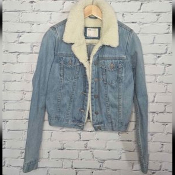 ASOS  DESIGN Denim Jacket with Borg collar size 6 - Picture 3 of 14